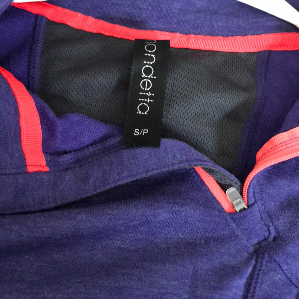 Side zip cute pull over jacket - Picture 4 of 5